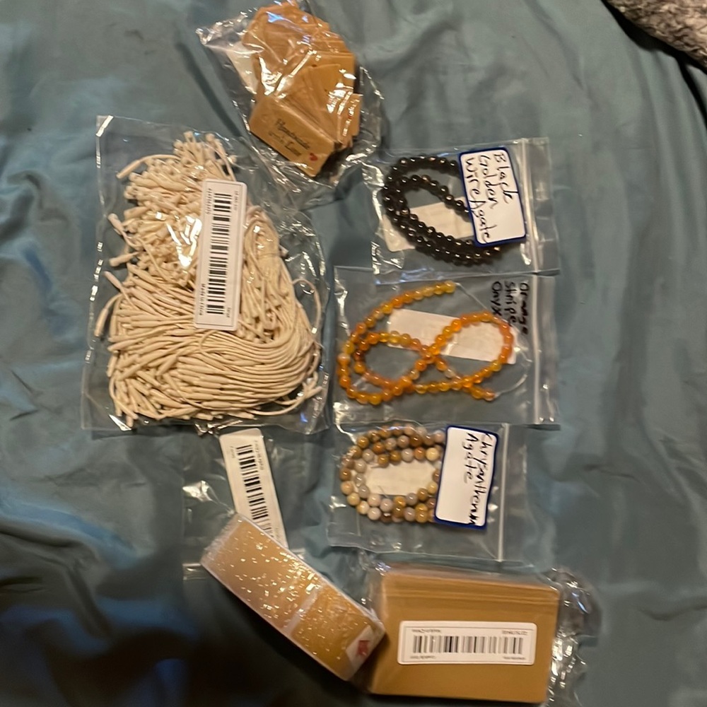 can be made necklaces/bracelets,or strung individually.Various labels and tags
